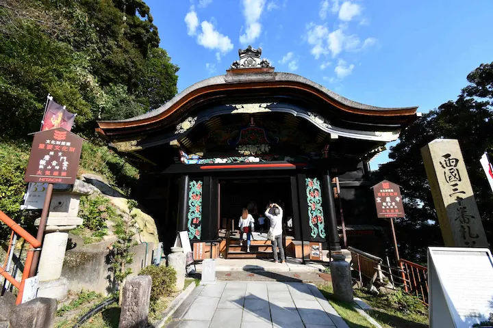 tikubushima shrine