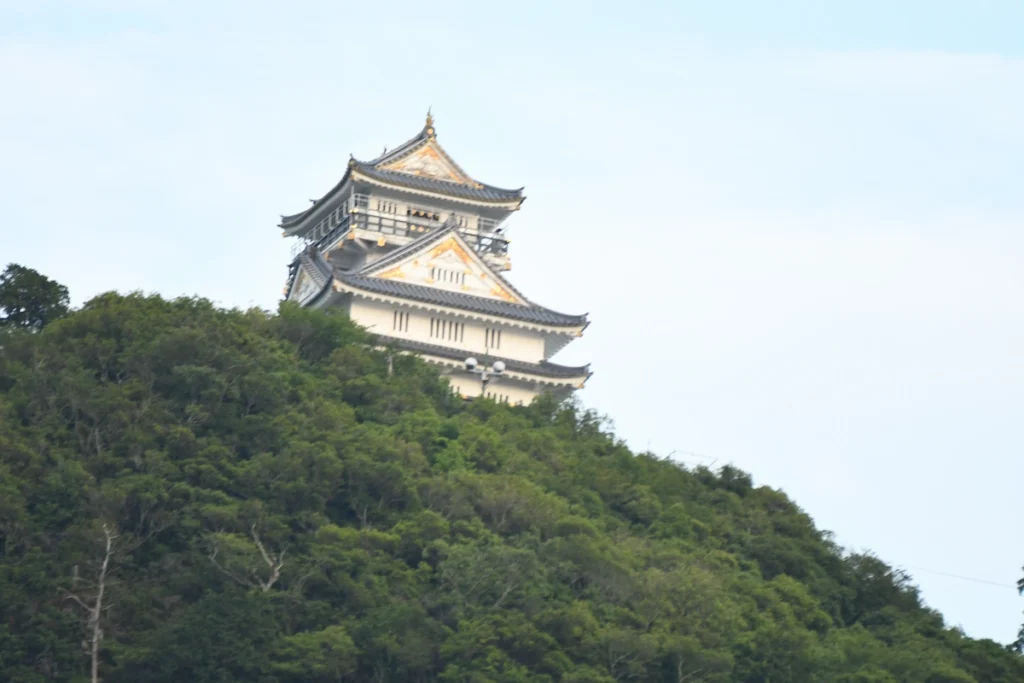 薄暮の岐阜城